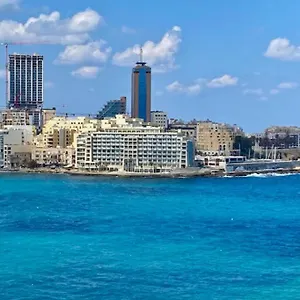 Sliema, Stylish 1 Bedroom With Parking. , Sliema Malta