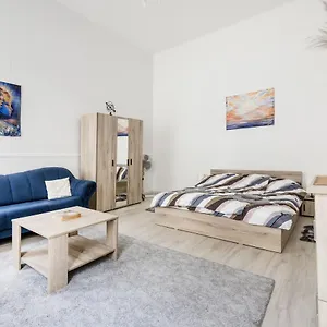  Apartamento Lovely In The Heart Of