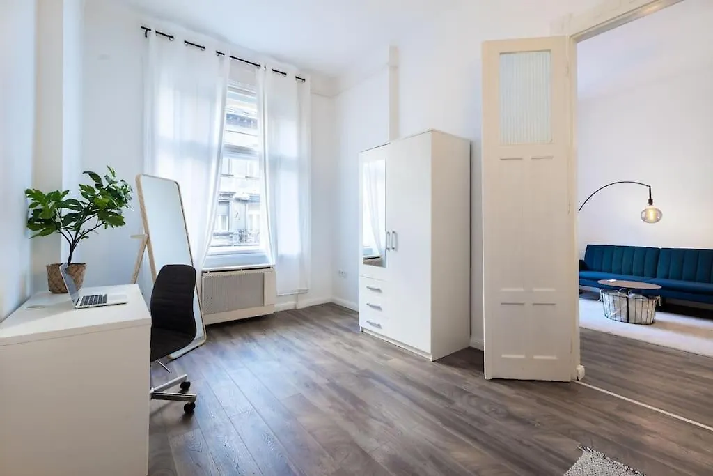 Stylish Central Apartment Budapest 0*,