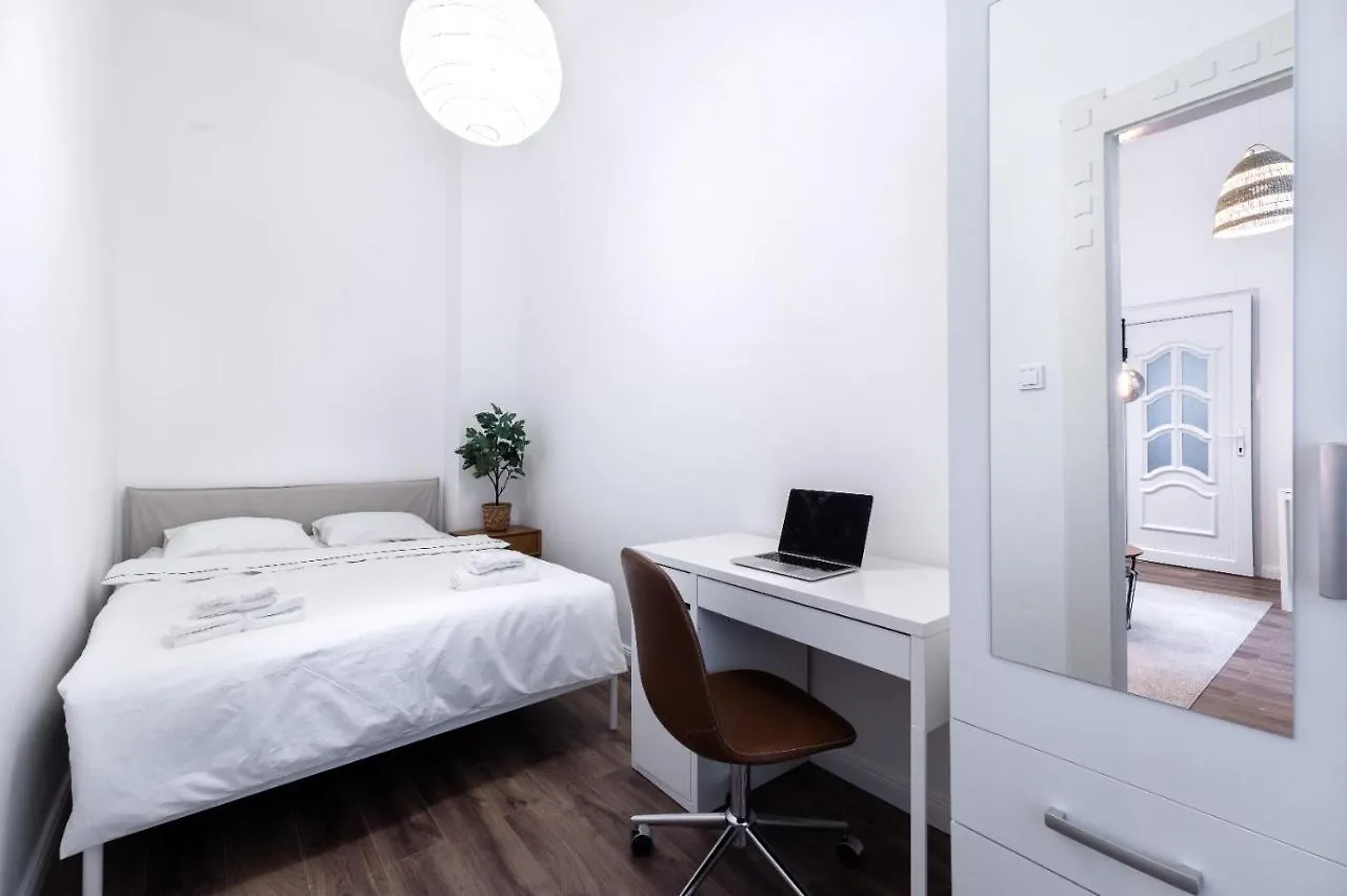 Stylish Central Apartment Budapest